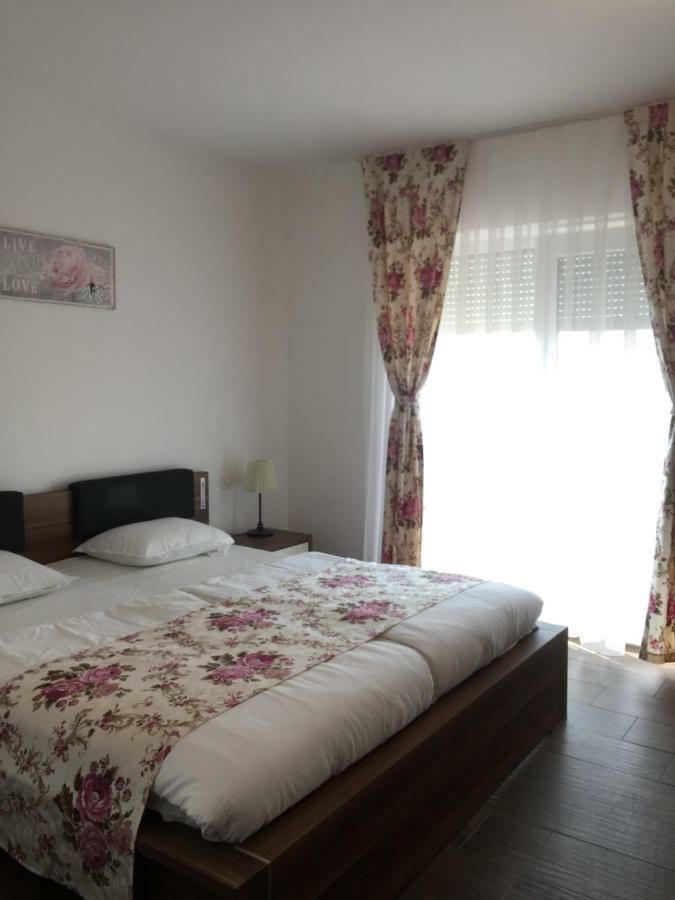 Villa Residence Sînmartin Εξωτερικό φωτογραφία