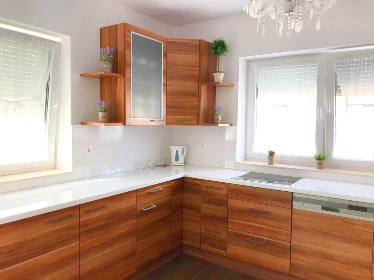 Villa Residence Sînmartin Εξωτερικό φωτογραφία